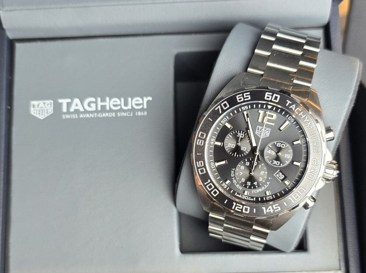 TAG Heuer Formula 1 43mm Chronograph Men's Watch OR £1250 Cash - Image 6